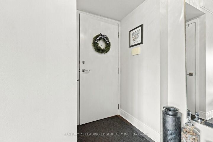 612 - 119 Merton Street